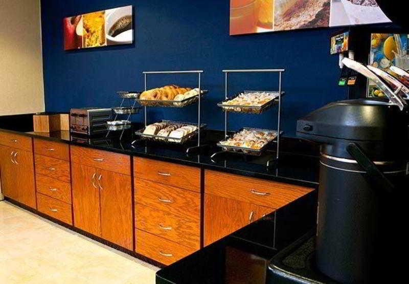 Fairfield Inn & Suites Lima Restaurante foto